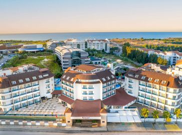 RAMADA RESORT BY WYNDHAM SIDE